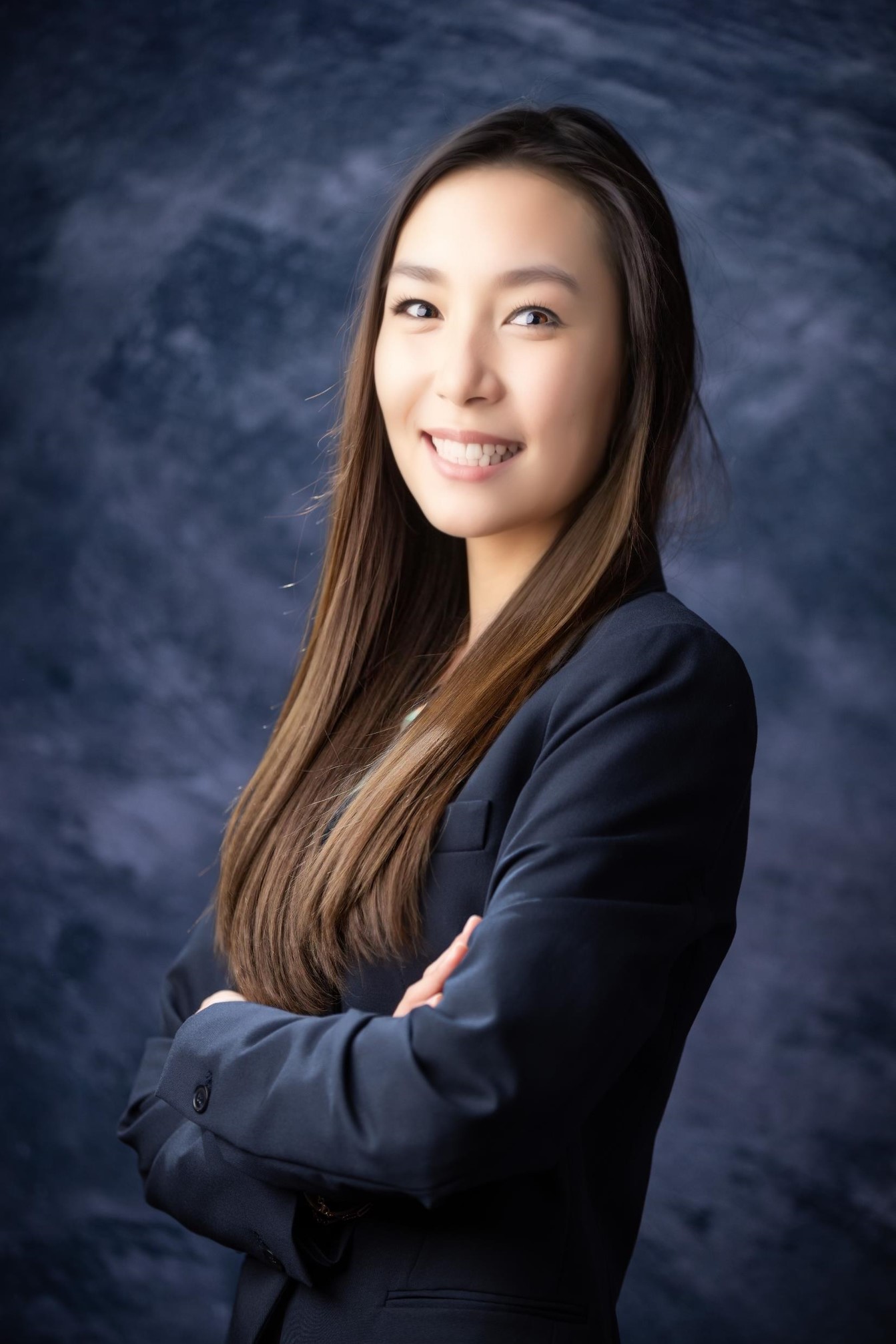 Nina Kim Headshot